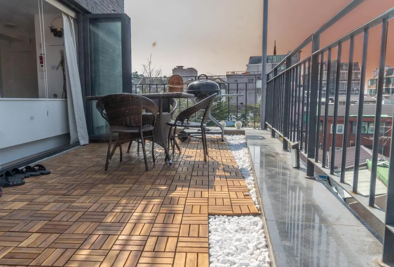 Myeongdong Artmonstay ソウル特別市 2*,  韓国