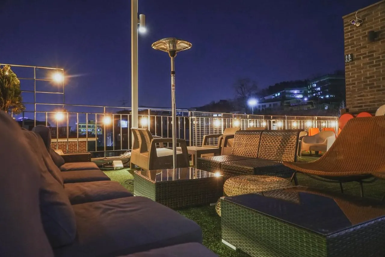 ゲストハウス Myeongdong Artmonstay ソウル特別市
