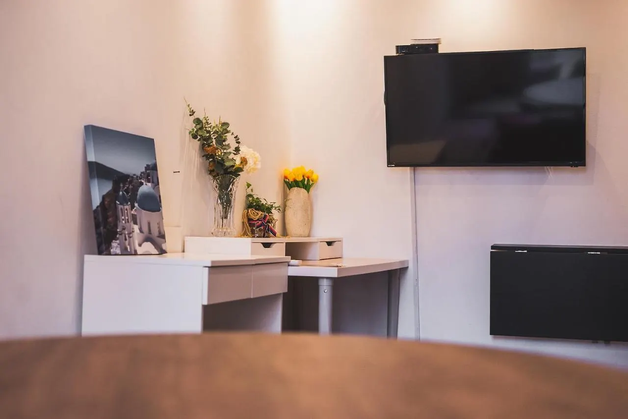 Myeongdong Artmonstay Seoul 2*,