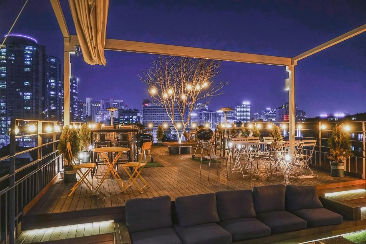 Myeongdong Artmonstay Seoul Guest house
