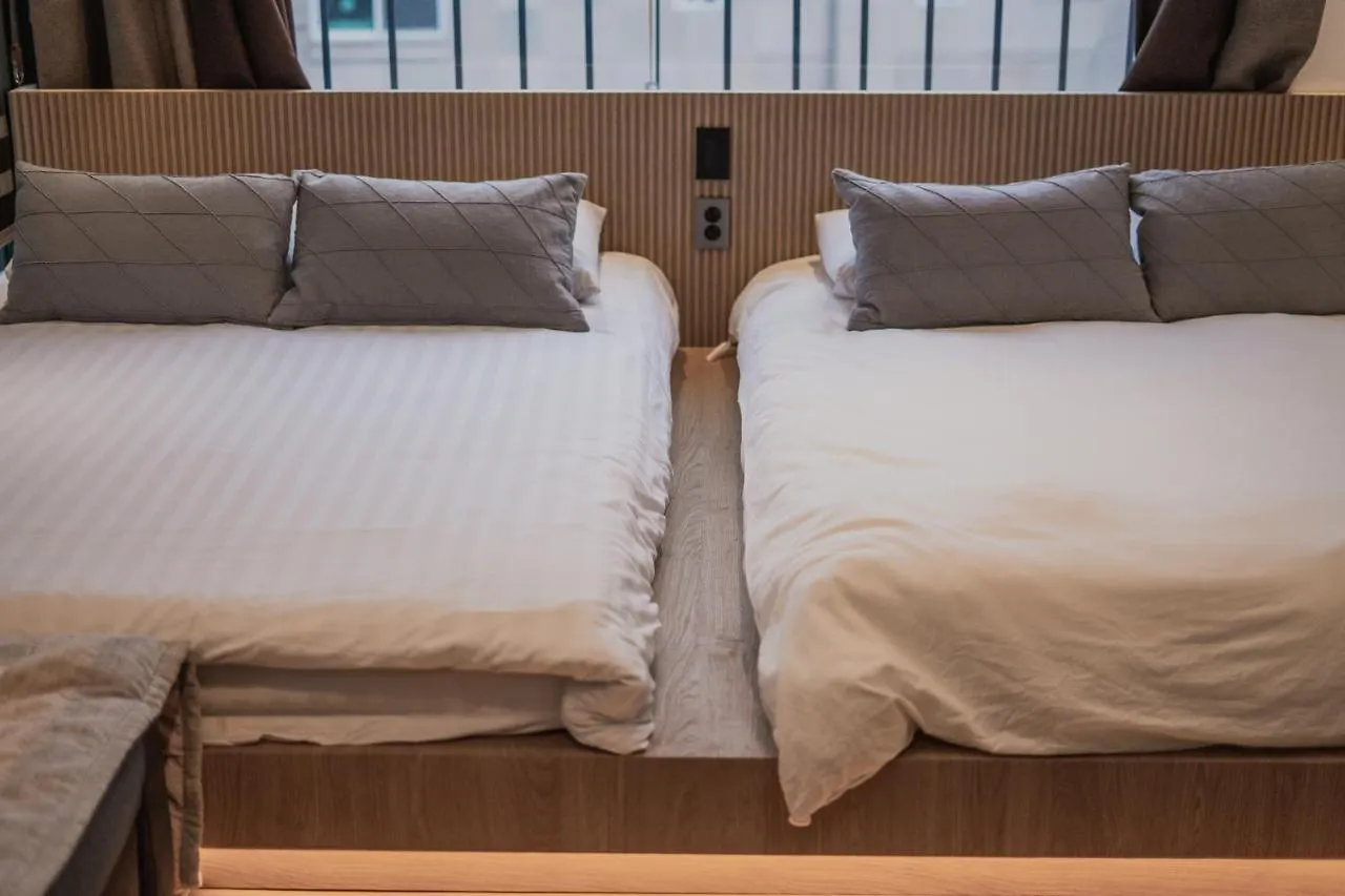Myeongdong Artmonstay Seoul 2*,