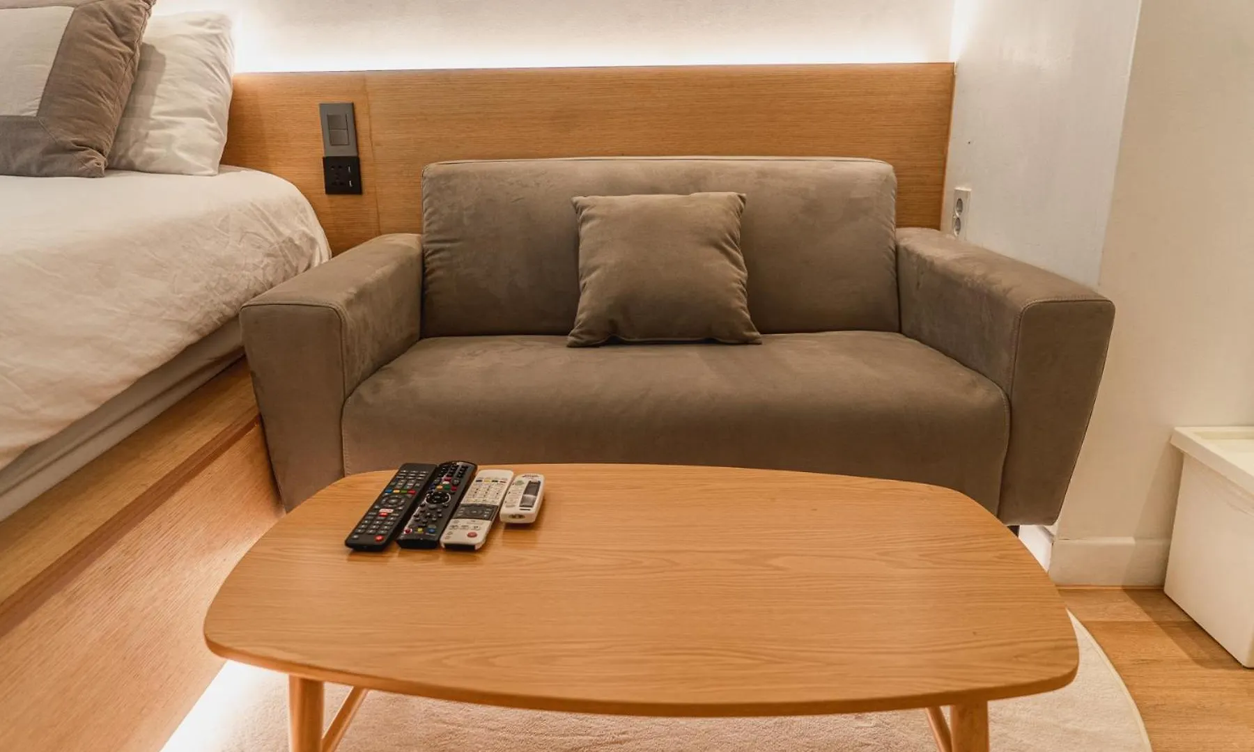 Myeongdong Artmonstay Seoul Guest house