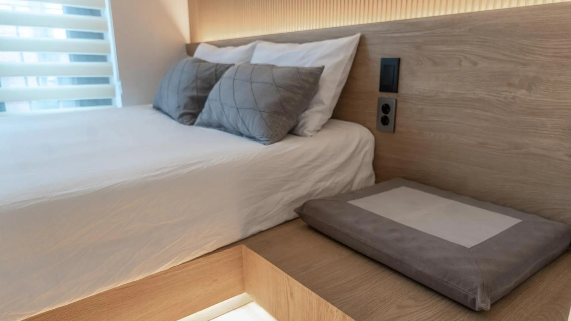 Myeongdong Artmonstay Seoul 2*,  South Korea